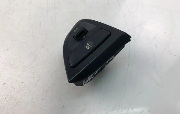 KIA Picanto Steering wheel buttons/switches 967101Y100