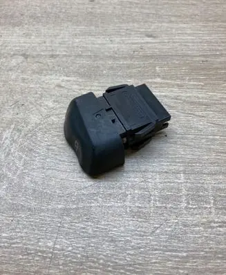 Renault Megane I Central locking switch button 841242B