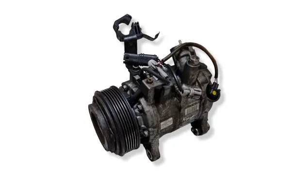 BMW 5 F10 F11 Air conditioning (A/C) compressor (pump) 6SBU14A