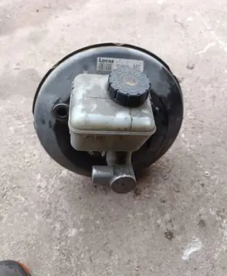 Opel Astra G Brake booster 90498034
