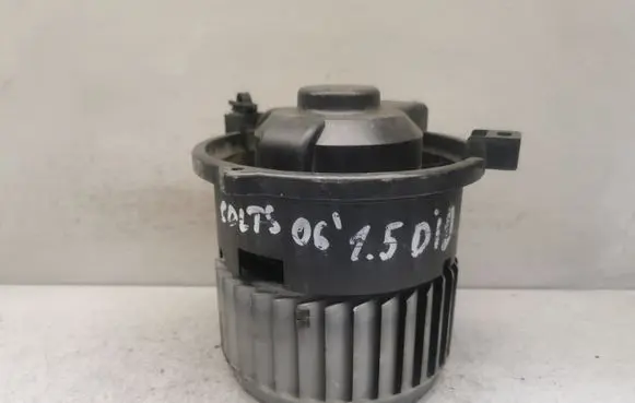 Mitsubishi Colt Heater fan/blower 1736006902