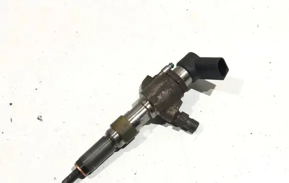 Citroen C4 I Picasso Fuel injector 9802448680
