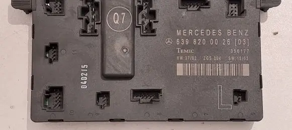 Mercedes-Benz Vito Viano W639 Door control unit/module 6398200026 356177 ZGS004