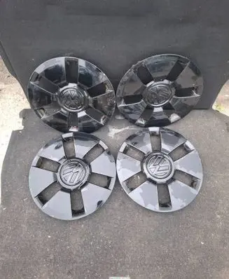 Volkswagen Up R14 wheel hub/cap/trim 1S0601147
