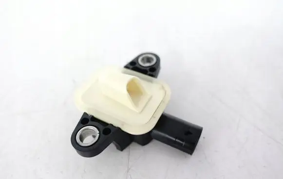 Volkswagen Polo V 6R Airbag deployment crash/impact sensor 4H0955557