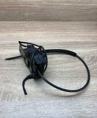Volkswagen PASSAT B7 Engine bonnet/hood lock/catch 3C1823187 1J0973702 WITHPLUG