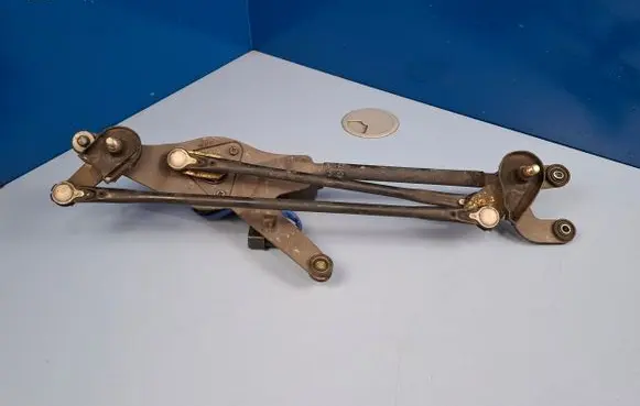 KIA Carens II Front wiper linkage and motor 981101D900 035418210