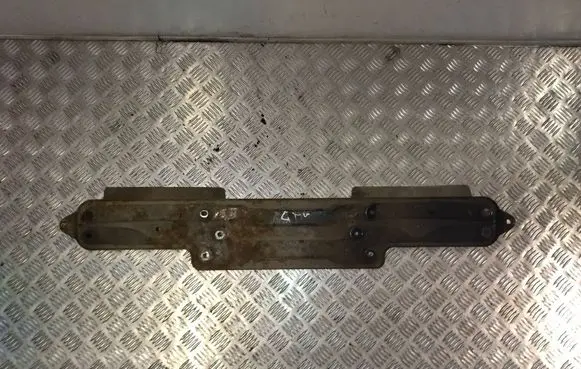 Front bumper skid plate/under tray