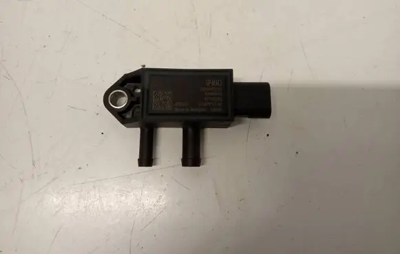 Volvo XC60 Exhaust gas pressure sensor 8888482221 97148265 81MPP1702
