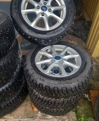Ford Fiesta R15 alloy rim 
