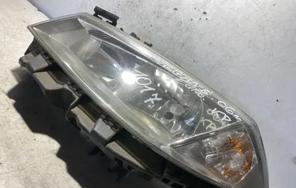 Renault Megane II Headlight/headlamp 8200073220J 89306990 539904HCR