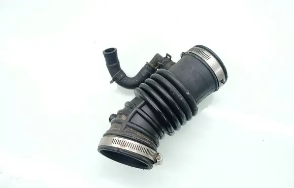 Nissan X-Trail T30 Turbo air intake inlet pipe/hose 
