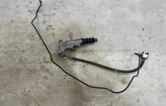 Honda S2000 Clutch slave cylinder 