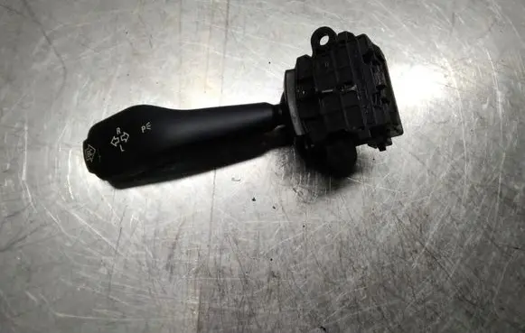 BMW 3 E46 Indicator stalk 8363668M 0110401025