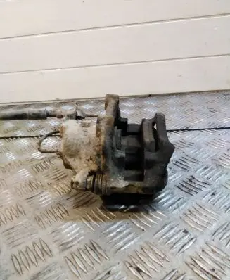 Volkswagen PASSAT B5 Front brake caliper