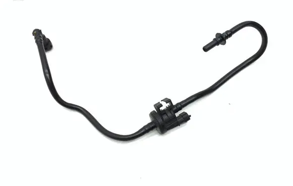Jaguar XJ X351 Fuel line pipe 8W939C915AA