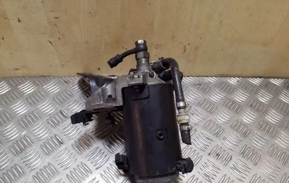 Volvo S70 V70 V70 XC Fuel filter bracket/mount holder 074127445A