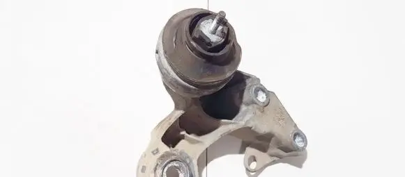 Volkswagen PASSAT B5.5 Engine mounting bracket 8e0199352f