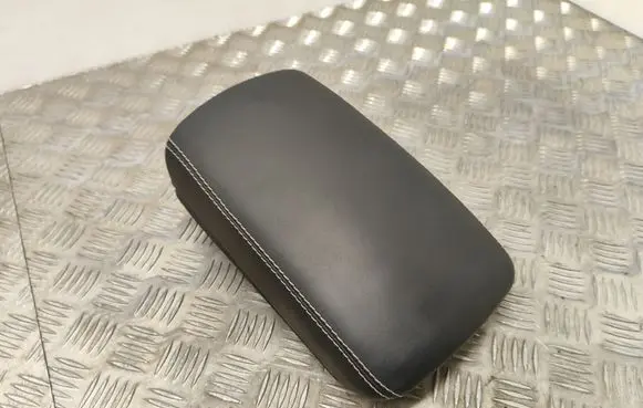 Citroen DS5 Armrest 9692050A10