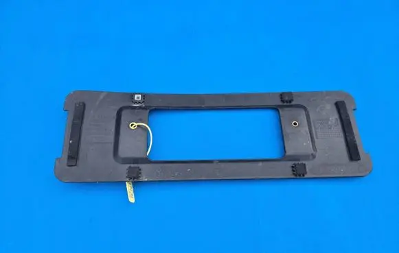 BMW 4 G22 G23 G24 G26 Bracket in trunk/boot 7211673