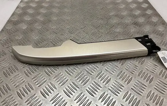 Land Rover Discovery 5 Dashboard glove box trim HY32640E72BC