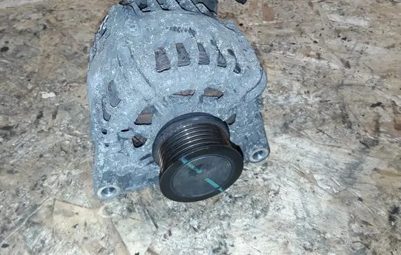 Ford Transit Courier Generator/alternator AV6N10300DC