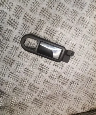 Volkswagen PASSAT B5.5 Front door interior handle 3b1837113