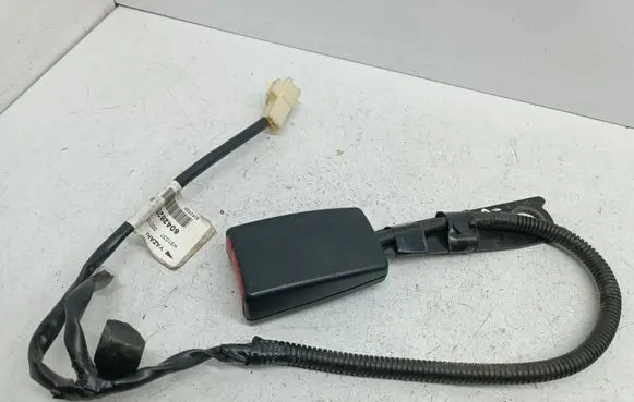 Toyota Corolla E120 E130 Front seatbelt buckle 6042829 KS1037 5115468