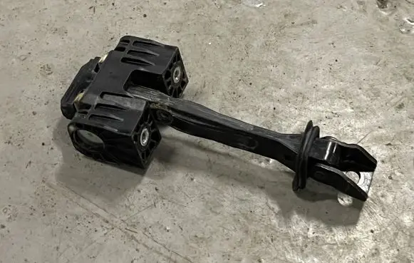 BMW X5 F15 Rear door check strap stopper 7290593