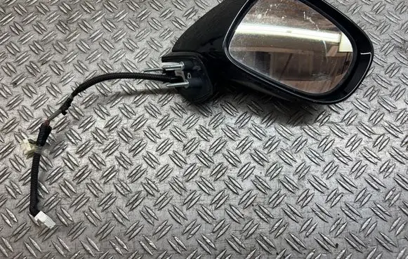 Lexus IS 220D-250-350 Front door electric wing mirror 021097