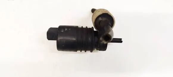 Opel Vectra B Windscreen/windshield washer pump
