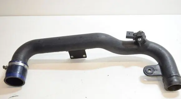 Audi A6 S6 C5 4B Intercooler hose/pipe 8D0145840M
