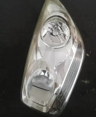 KIA Venga Headlight/headlamp 921011P500