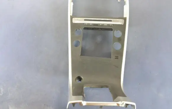 Other sill/pillar trim element
