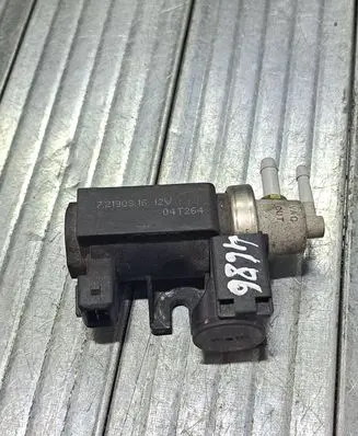 KIA Carens I Turbo solenoid valve 72190316