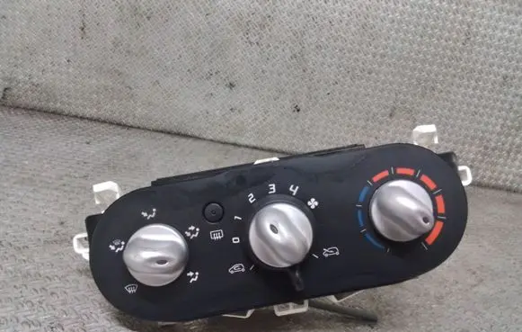 Renault Twingo II Climate control unit