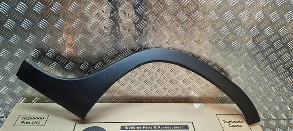 Fiat 500L Rear arch trim S26338938 735568354