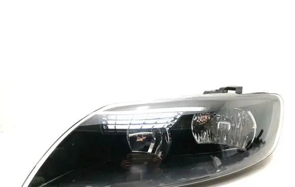 Audi Q7 4L Headlight/headlamp 4L0941029C 1Q0941295