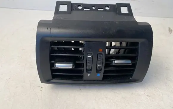 BMW X3 F25 Rear air vent grill 9200888