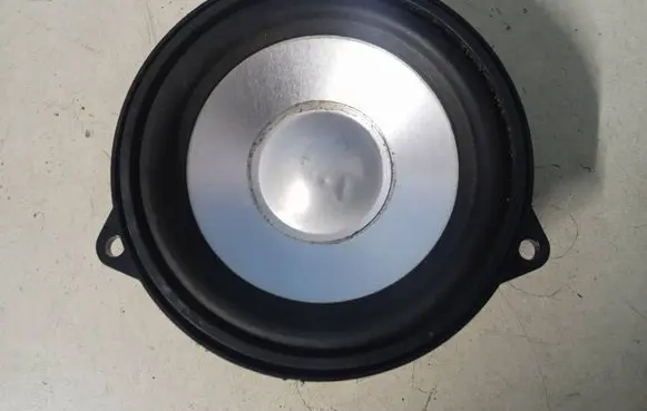 Land Rover Discovery 3 - LR3 Panel speaker XQM000400