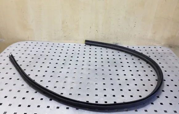 Renault Trafic III (X82) Engine compartment rubber 