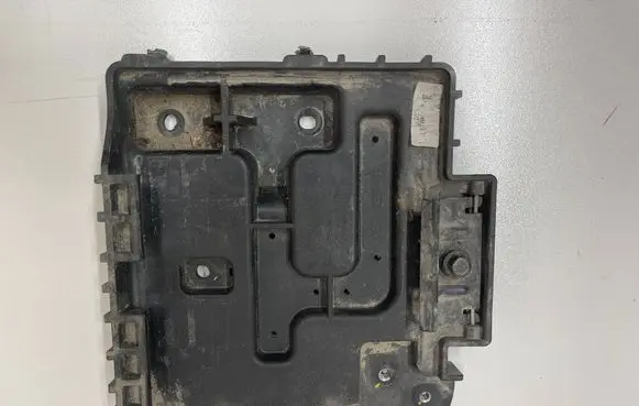 KIA Picanto Battery box tray 37150G6100