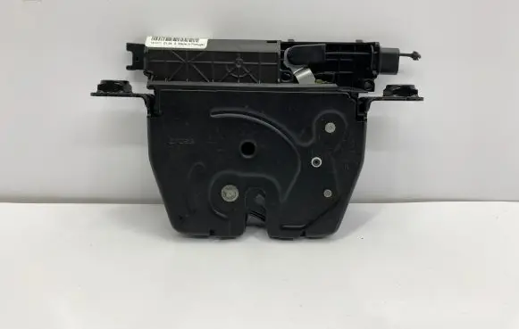 Tailgate/trunk/boot lock/catch/latch