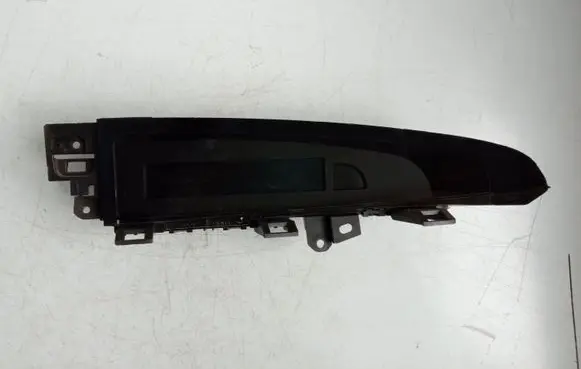 Mazda 3 II Screen/display/small screen BBM2611JO