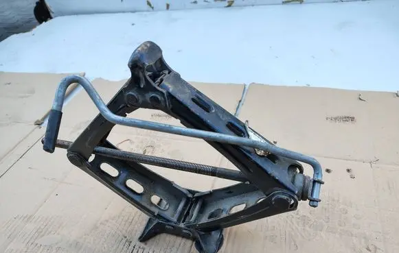 Renault Kangoo II Lift Jack 