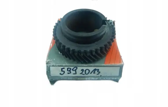 Lancia Delta I Fifth/5th gear pinion 5992013