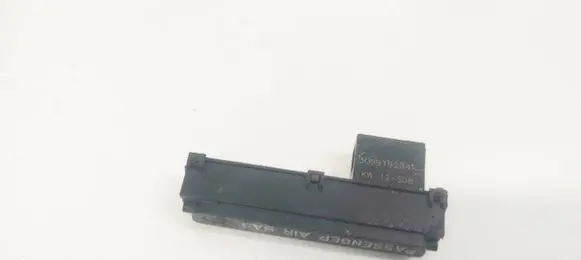 Passenger airbag on/off switch