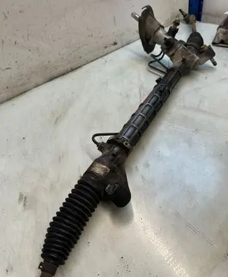 Mazda 3 I Steering rack 62010421