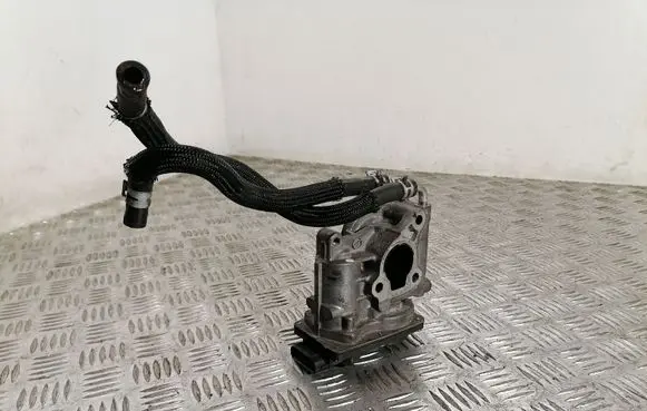 Toyota Avensis T270 EGR valve 258000R010 1501000041