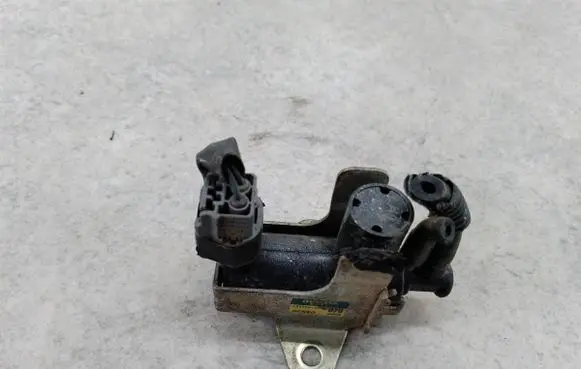 Mazda 5 Valve vacuum 1397000700